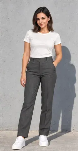 Fashion pose: Hard midday sunlight