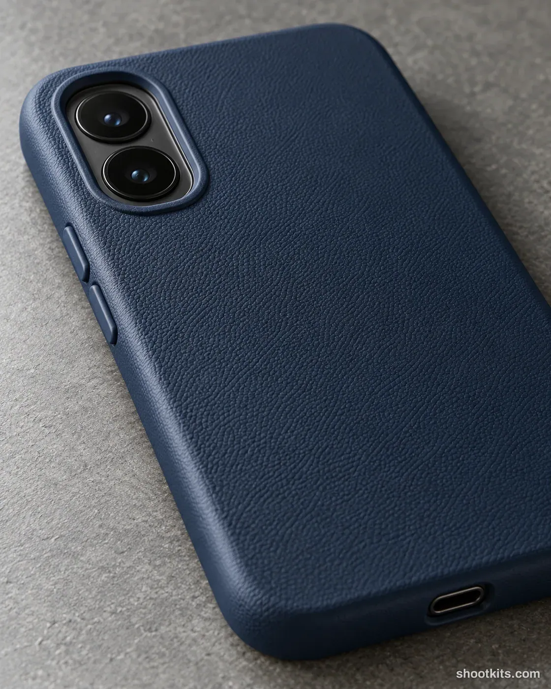 Case texture: tech accessory photo made with ChatGPT. Neutral surface.